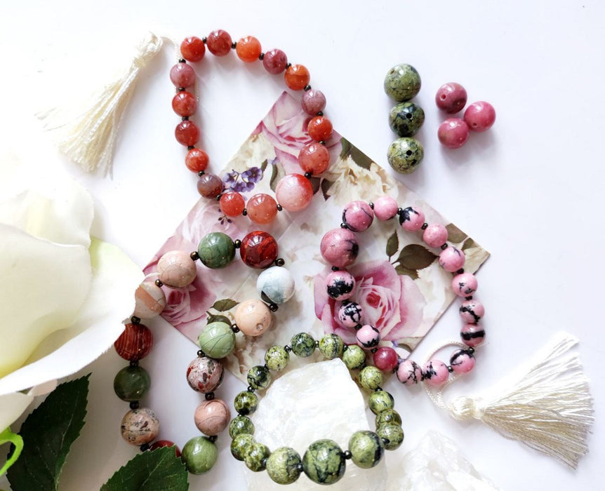 5 pcs Runde Perlen aus Naturstein 12 mm, Chalzedon Achat Braun-Rosa, Ural Edelsteine, Russland (Natural Stones Round Beads)