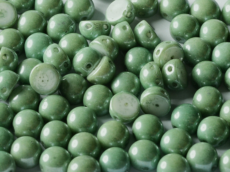 Gepresste Perlen Cabochon 6mm Kristall voll AB Tschechisches Glas Farbe_Multicolored