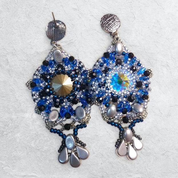 Earring Tutorial with Rivoli, Samos and Amos par Puca Beads - Treasure of the sea.