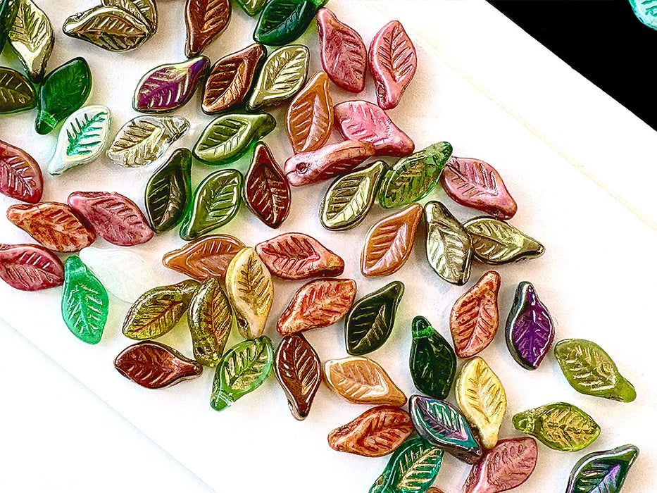 30 pcs Lorbeerblattperlen 6x12 mm, Mix, Tschechisches Glas (Bay Leaf Beads)