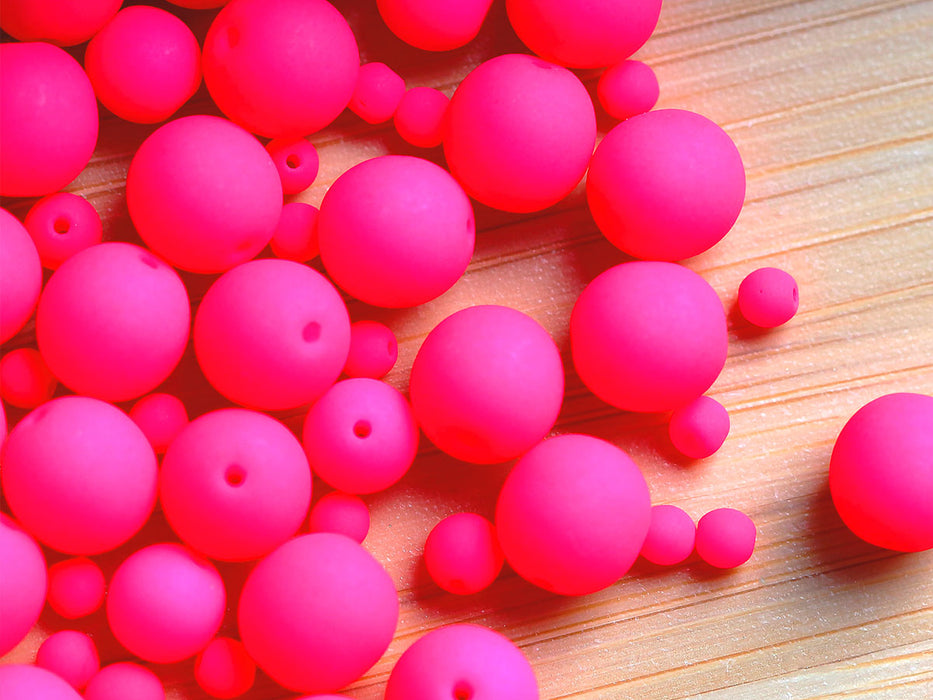 1 St. Runde Gepresste Perlen Set rund 3mm, 4mm, 6mm, 8mm, Neon Rosa (UV Active), Tschechisches Glas
