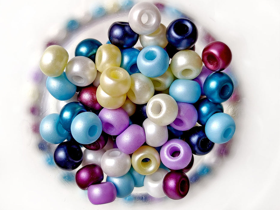 50 St. Pony Gepresste Perlen, Walze 5,5 mm im Durchmesser mit einem Loch von 2 mm, Böhmisches Glas, Pastell Mix