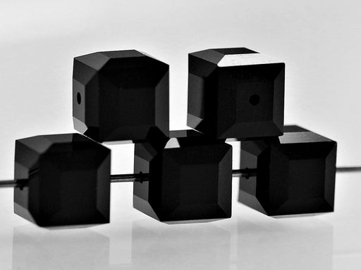 4 St. Swarovski Elements 5601 Würfel, 8mm, Schwarz