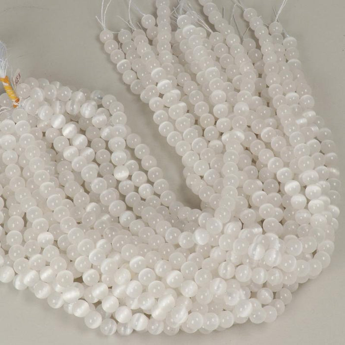 1 Strand 38/40 cm Edelsteinperlen 8x9 mm Selenit Rund glatt  Farbe_White