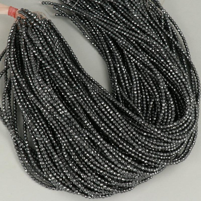 1 Strand 38/40 cm Edelsteinperlen 3x3.5 mm Hämatit Rund facettiert  Farbe_Grey