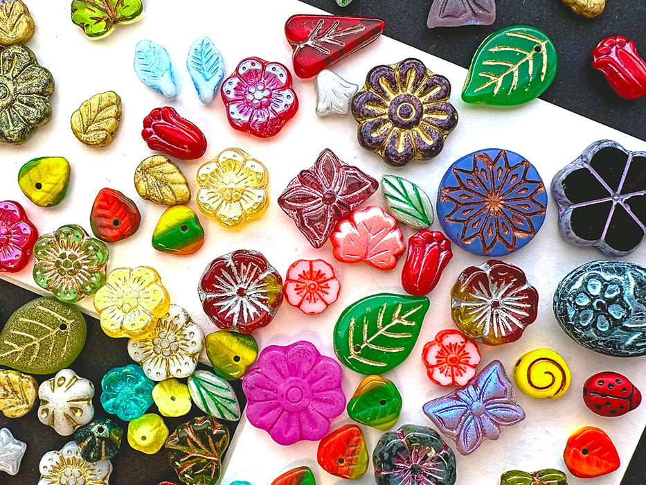 65 g Glasperlen-Mix, Blumen und Blätter, Tschechisches Glas (Mix Beads)