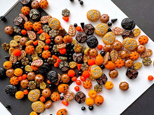 65 g Einzigartige Mischung aus tschechischen Glasperlen für die Schmuckherstellung, Perlen und Perlensortimente, Orange schwarzes Halloween, Tschechisches Glas (Unique Mix of Czech Glass Beads for Jewelry Making, Beads & Bead assortments.)