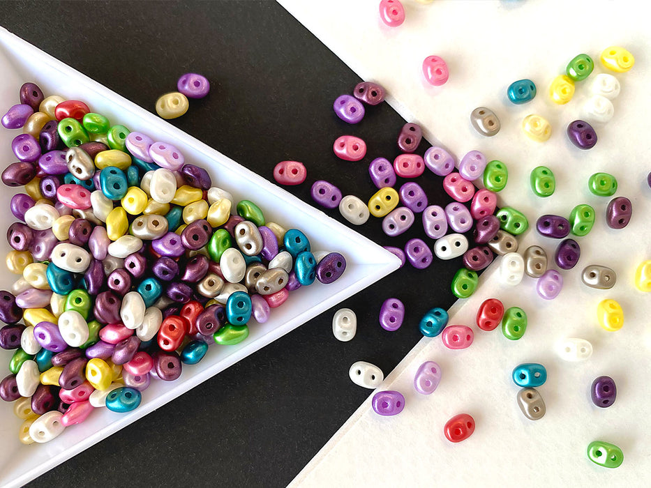 20 g SuperDuo Rocailles 2.5x5mm Zwei Löcher, Böhmisches Glas, Pastell Mix