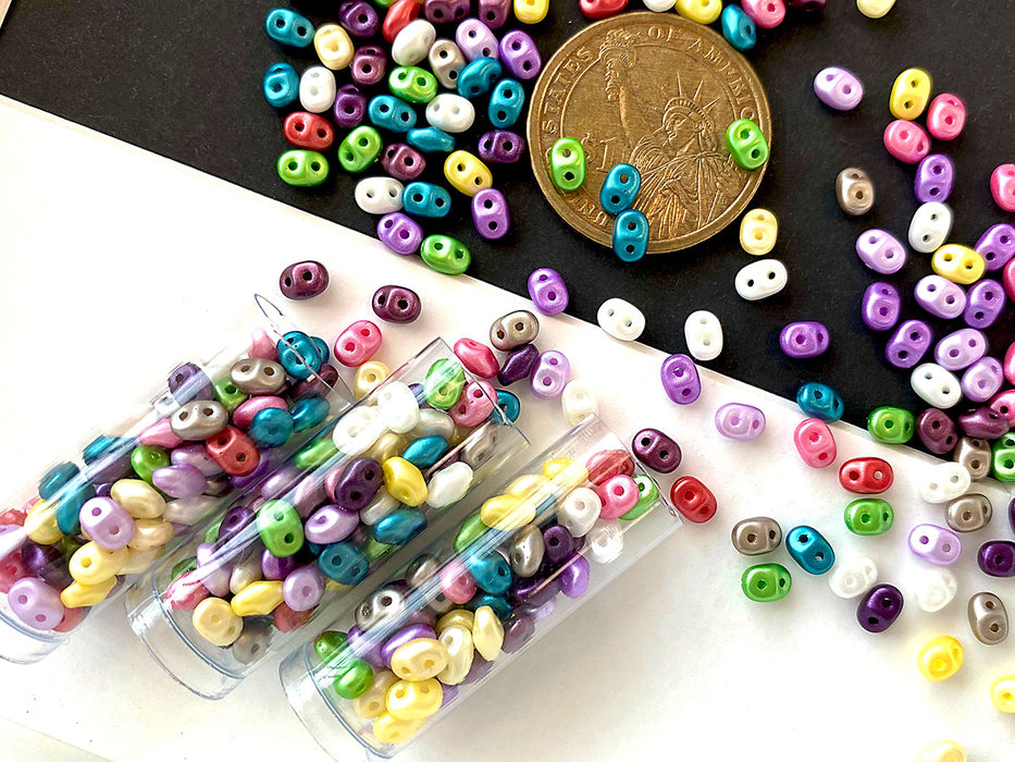 20 g SuperDuo Rocailles 2.5x5mm Zwei Löcher, Böhmisches Glas, Pastell Mix