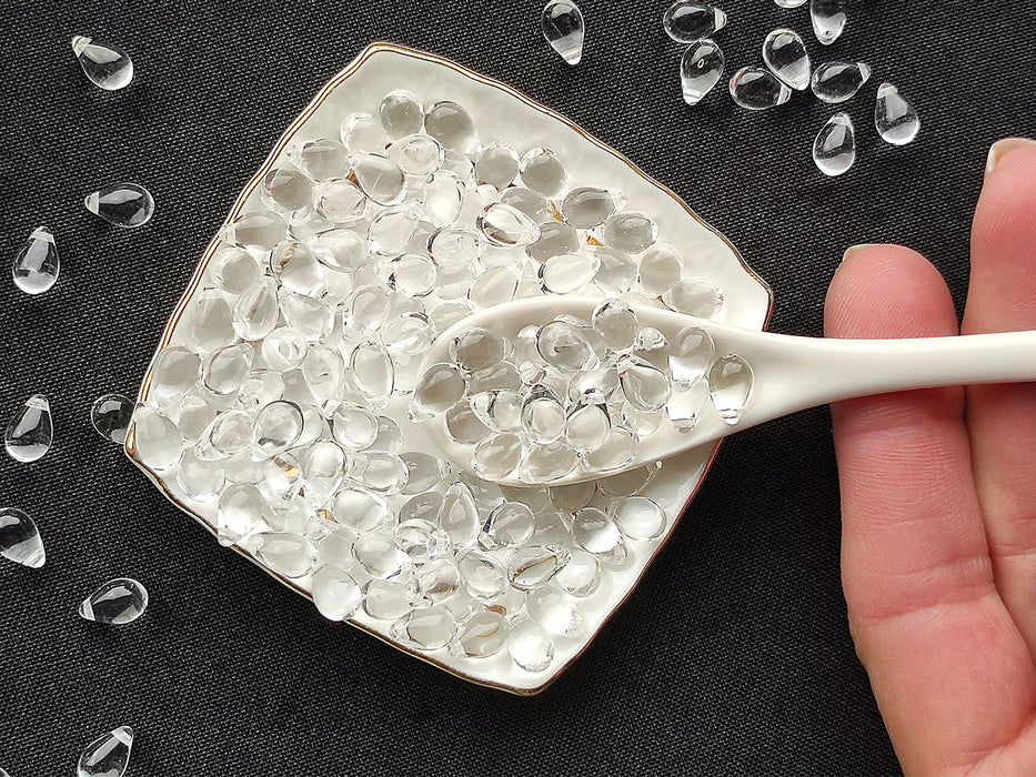 30 pcs Teardrop Perlen 6x9 mm, Kristall Dasichtig, Tschechisches Glas (Teardrop Beads)