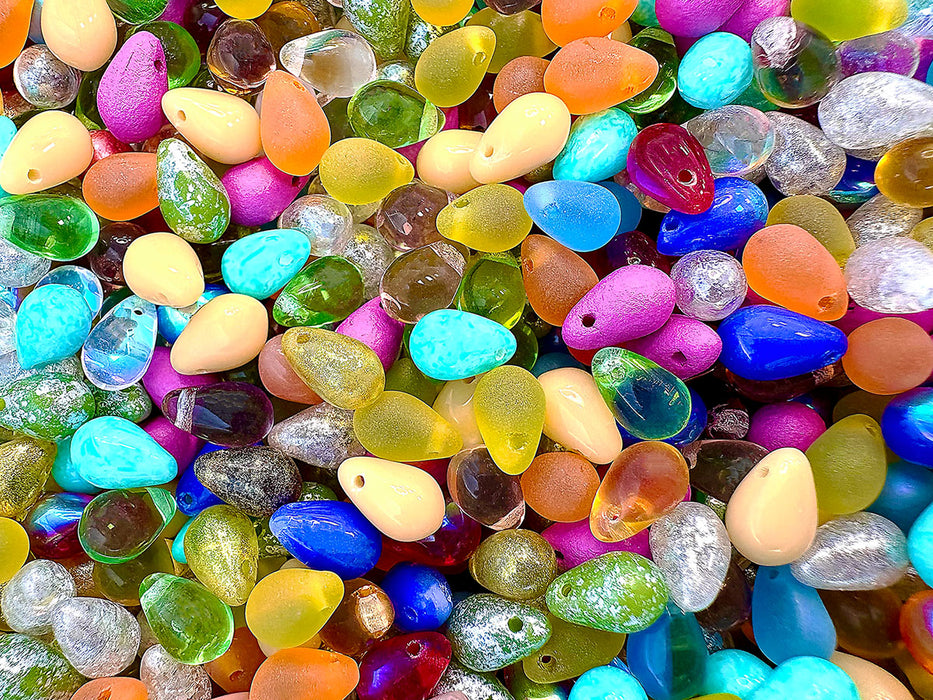 30 pcs Teardrop Perlen 6x9 mm, gemischte Farben, Tschechisches Glas (Teardrop Beads)