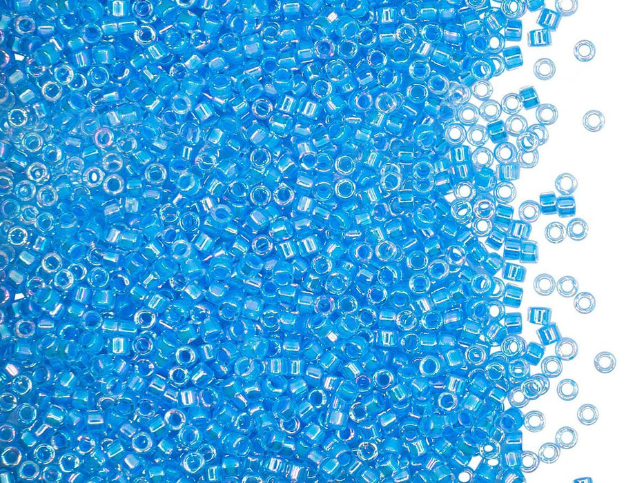 5 g 11/0 Miyuki Delica Japanische Rocailles, Hellblau mit gefärbtem Loch AB