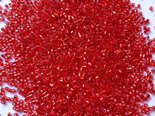 Delica Beads Cut 10/0 Feuerrot mit Silbereinzug Japanische Glasperlen Miyuki Farbe_Red Farbe_ Silver