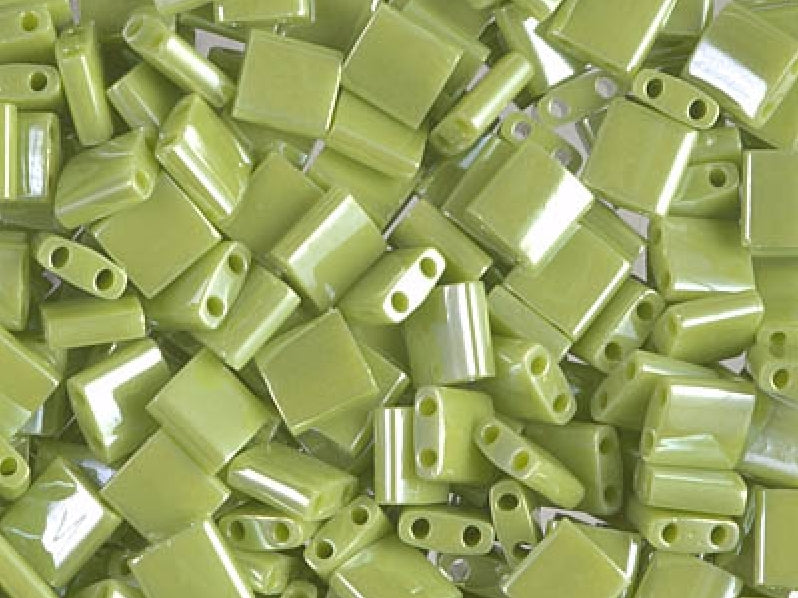 Tila™ Glasperlen  5x5 mm 2-Loch  Opak Chartreuse Luster Japanische Glasperlen Miyuki Farbe_Green