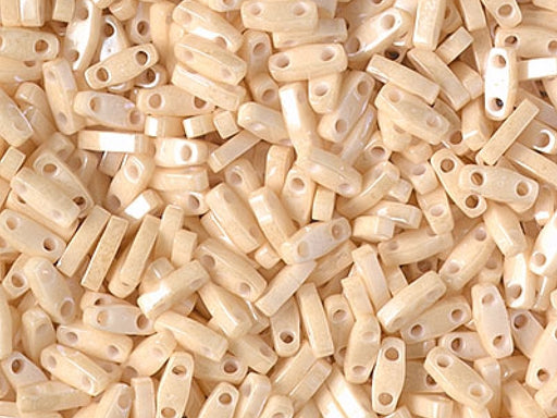 Quarter Tila™ Glasperlen 5x1.2x1.9 mm 2-Loch Hellkaramell Ceylon Japanische Glasperlen Miyuki Farbe_Beige