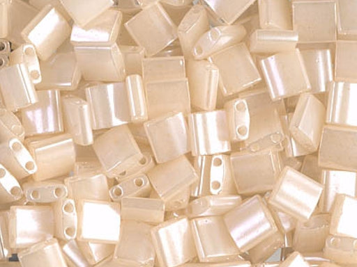Tila™ Glasperlen  5x5 mm 2-Loch  Altspitze Ceylon Japanische Glasperlen Miyuki Farbe_Beige