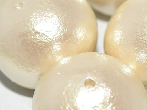 Cotton Pearls 25 mm Off White Japanische Glasperlen Miyuki White