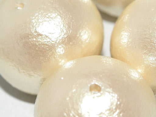 Cotton Pearls 30 mm Off White Japanische Glasperlen Miyuki White