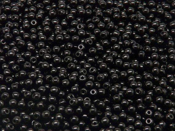 100 St. Runde Gepresste Perlen 3mm, Böhmisches Glas, Jet Schwarz