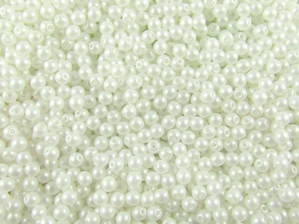 100 St. Runde Gepresste Perlen 3mm, Böhmisches Glas,Alabaster Pastellweiß