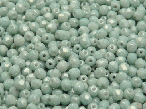 100 St. Fire Polished facettierte Glasperlen rund 4mm, Weiße Kreide, Luster Grün hell, Tschechisches Glas