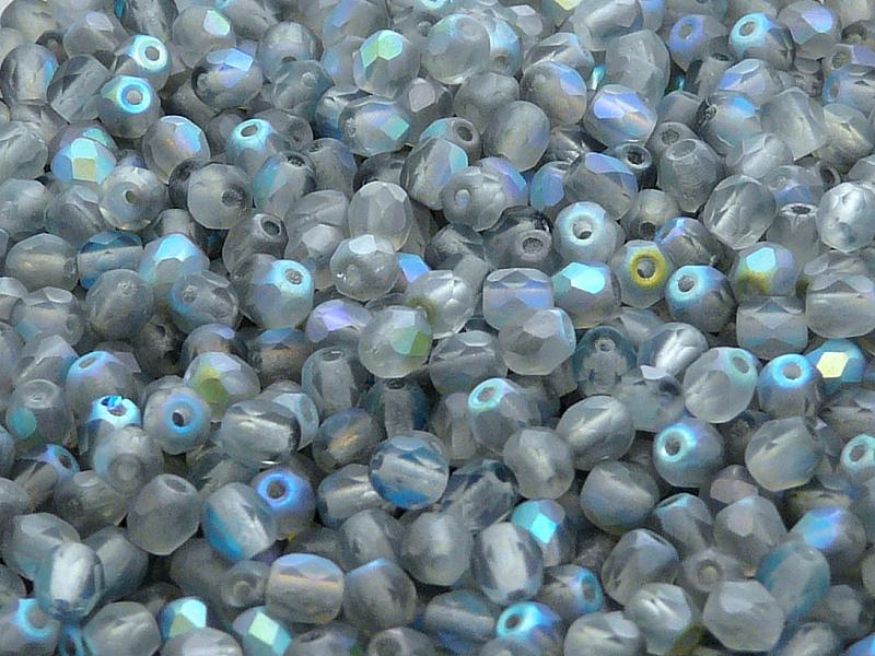 100 St. Fire Polished facettierte Glasperlen rund 4mm, Kristall, matt blau schimmernd, Tschechisches Glas