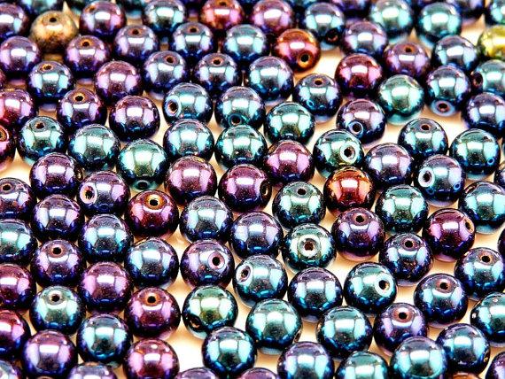 50 St. Runde Gepresste Perlen 6mm, Jet Blau irisierend, Tschechisches Glas