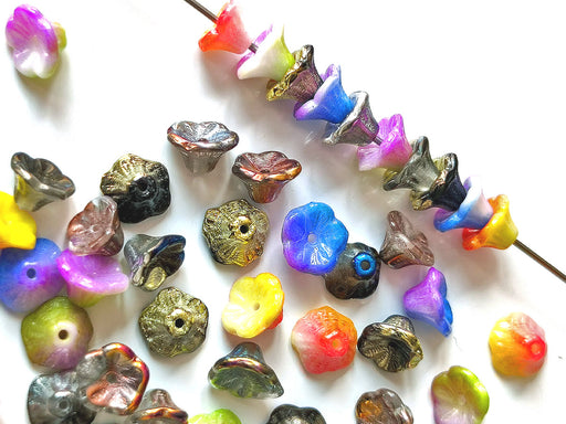 50 pcs Blumenkelchperlen 7 x 5 mm, gemischte Farben, Tschechisches Glas (Flower Cup Beads)