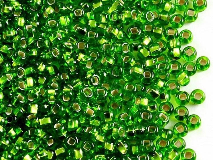 20 g 8/0 Rocailles Preciosa Ornela, Grün Transparent mit versilbertem Loch Tschechisches Glas