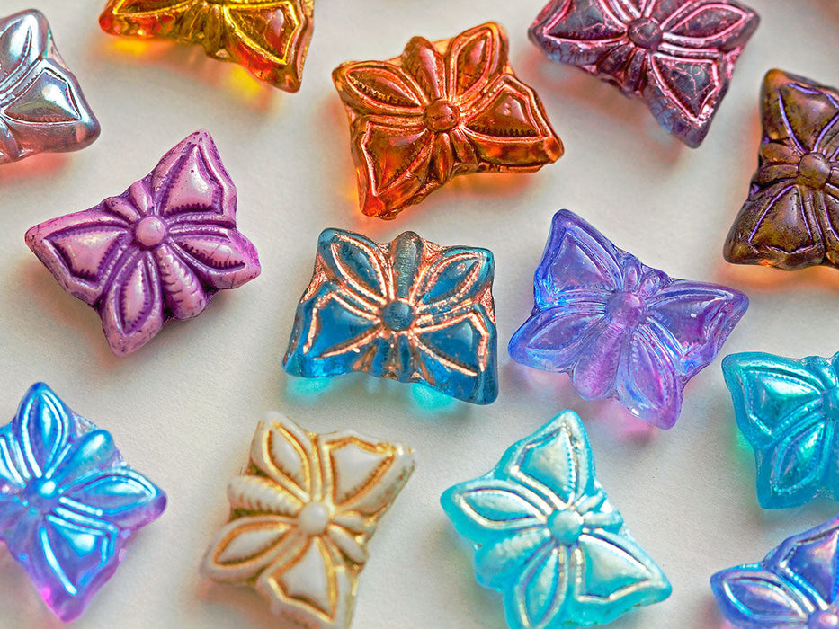 15 pcs Schmetterlingsperlen 15x12 mm, Mix, Tschechisches Glas (Butterfly Beads)