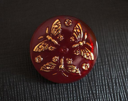 1 St. Tschechischer Glascabochon, Rubin, goldene Schmetterlinge, handbemalt, Größe 12 (27 mm)