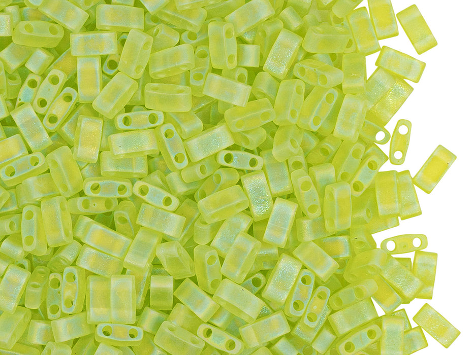 5 g Halb Tila Perlen 5x2.3x1.9 mm, 2-Loch, Transparent Chartreuse AB Matt, Miyuki Japanese Perlen
