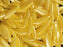 25 St. Dagger Gepresste Perlen 5x16mm, Böhmisches Glas, Pastel Yellow Opaque