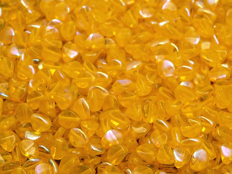 50 St. Pinch Gepresste Perlen 5x3,5mm, Böhmisches Glas, Bernstein AB