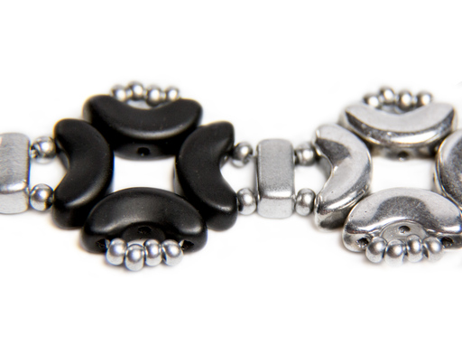 1 St. Exklusive Perlenstickerei Kit für DIY Schmuckherstellung, Armband „Magic Identity“ (Silber-Schwarz)