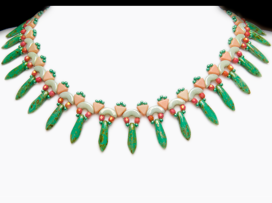 1 St. Exklusive Perlenstickerei Kit für DIY Schmuckherstellung ''Elsa'' Halskette Ohrringe (Grün-Rosa)