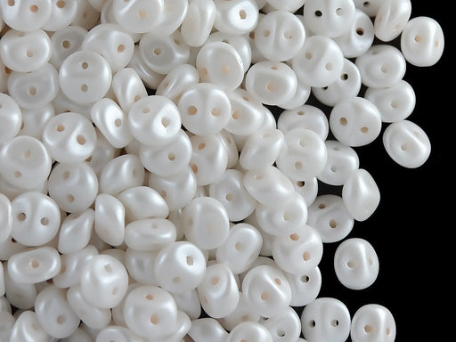 50 St. ES-O® Perlen Estrela, Runde 5mm mit zwei Löchern, Böhmisches Glas, Alabaster Pastel White