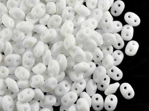 20 g SuperDuo Rocailles 2.5x5mm Zwei Löcher, Böhmisches Glas, Weiß Kreide Matte