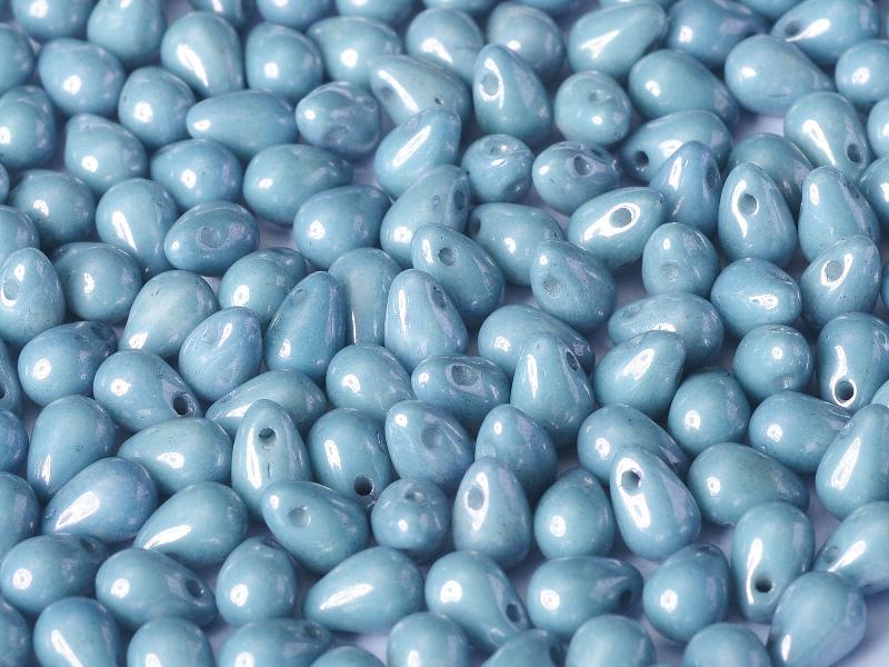 60 St. Teardrop Perlen 4x6mm, Böhmisches Glas, Kreideweiß Baby Blau Lustre